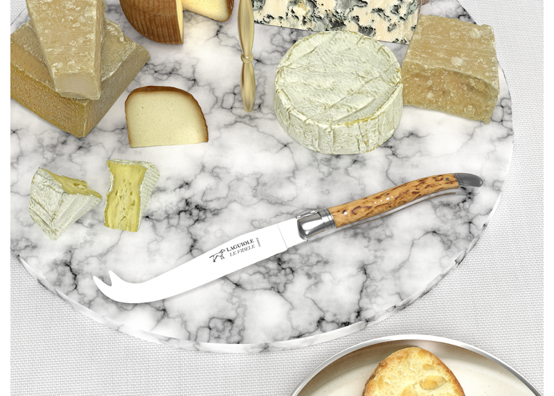 Couteau à fromage Laguiole avec un manche en bois de bouleau et mitres en acier inoxydable