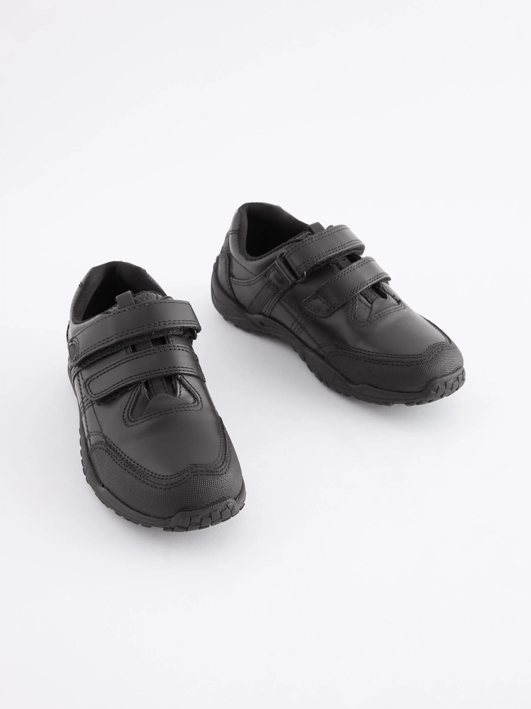 Zwart - Schoolschoenen van leer met klittenbandsluiting