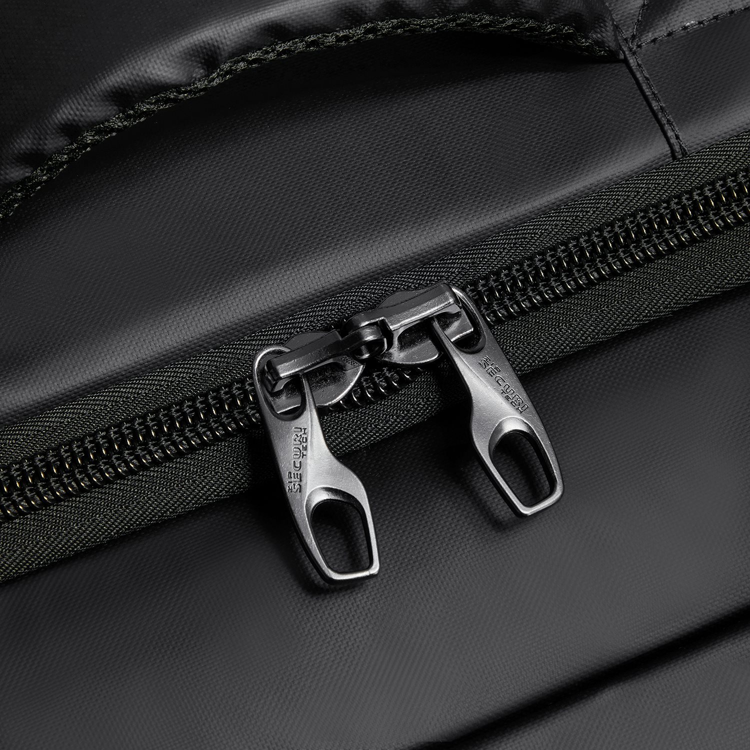 Delsey Raspail Cabin Trolley Duffle Bag 55/40 black