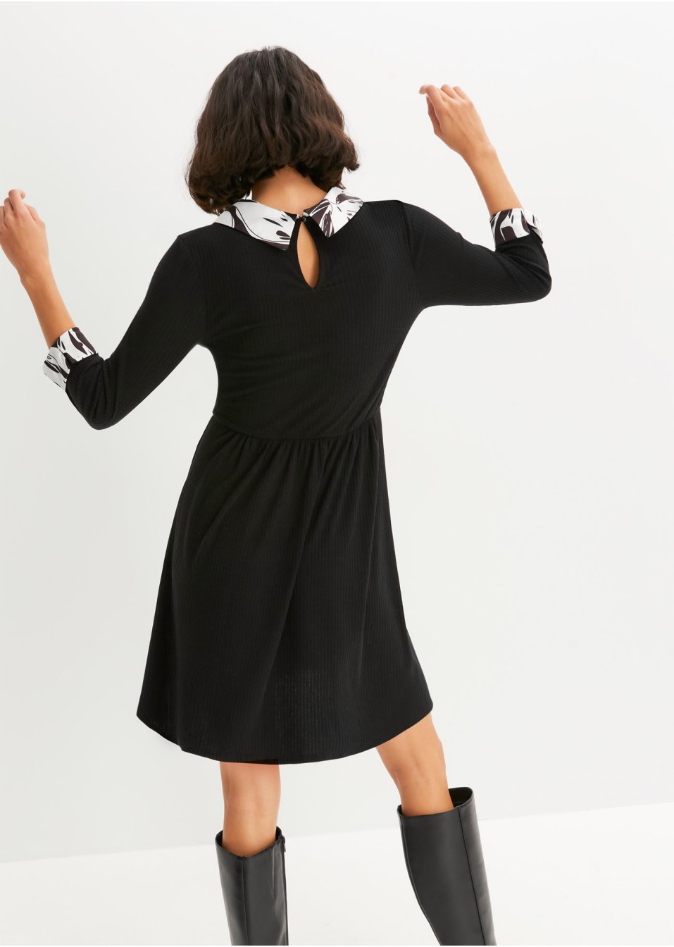 Robe avec col chemisier