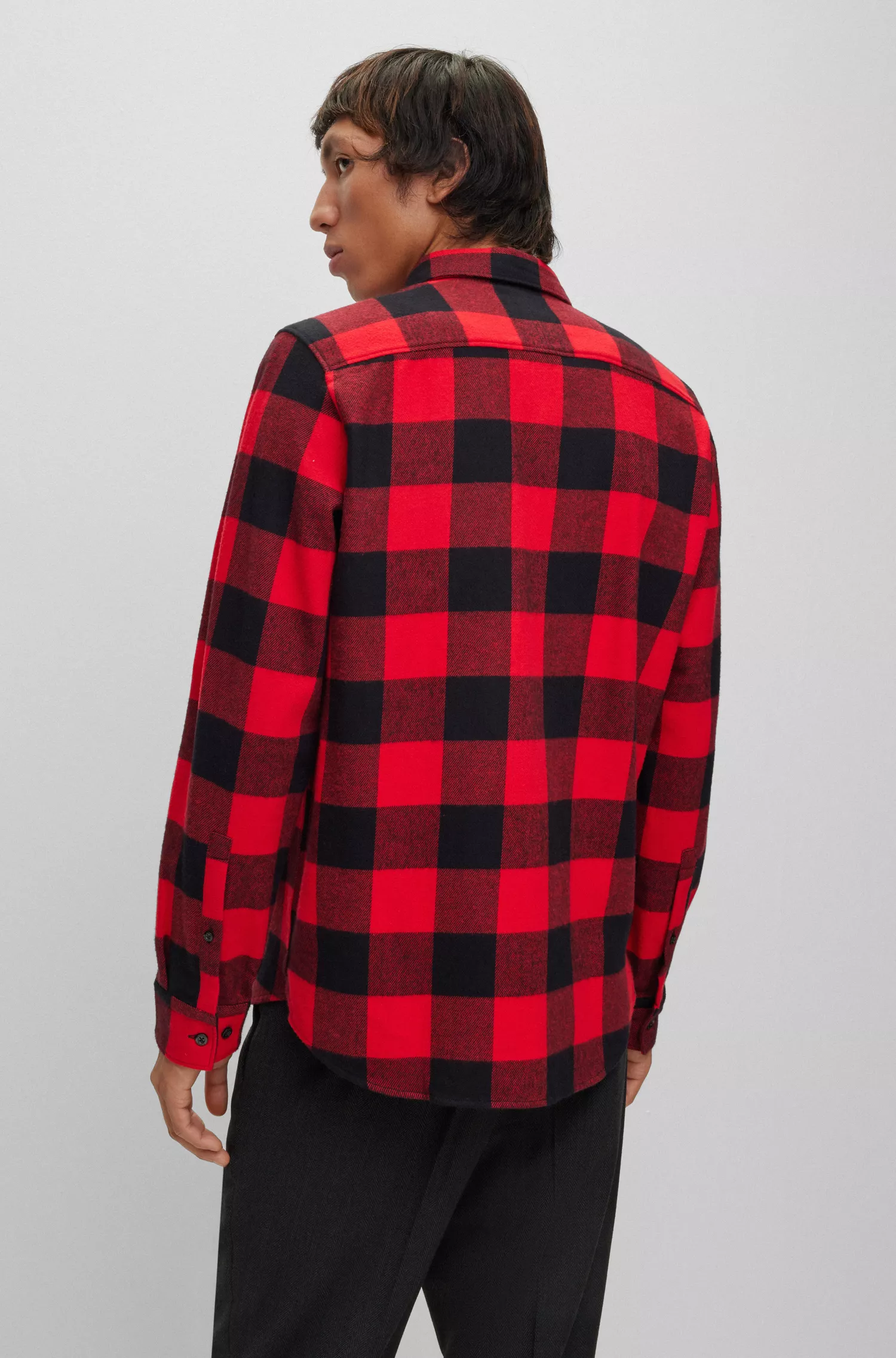 Camisa HUGO vermelha de modelagem relaxada em flanela xadrez de algodão orgânico.