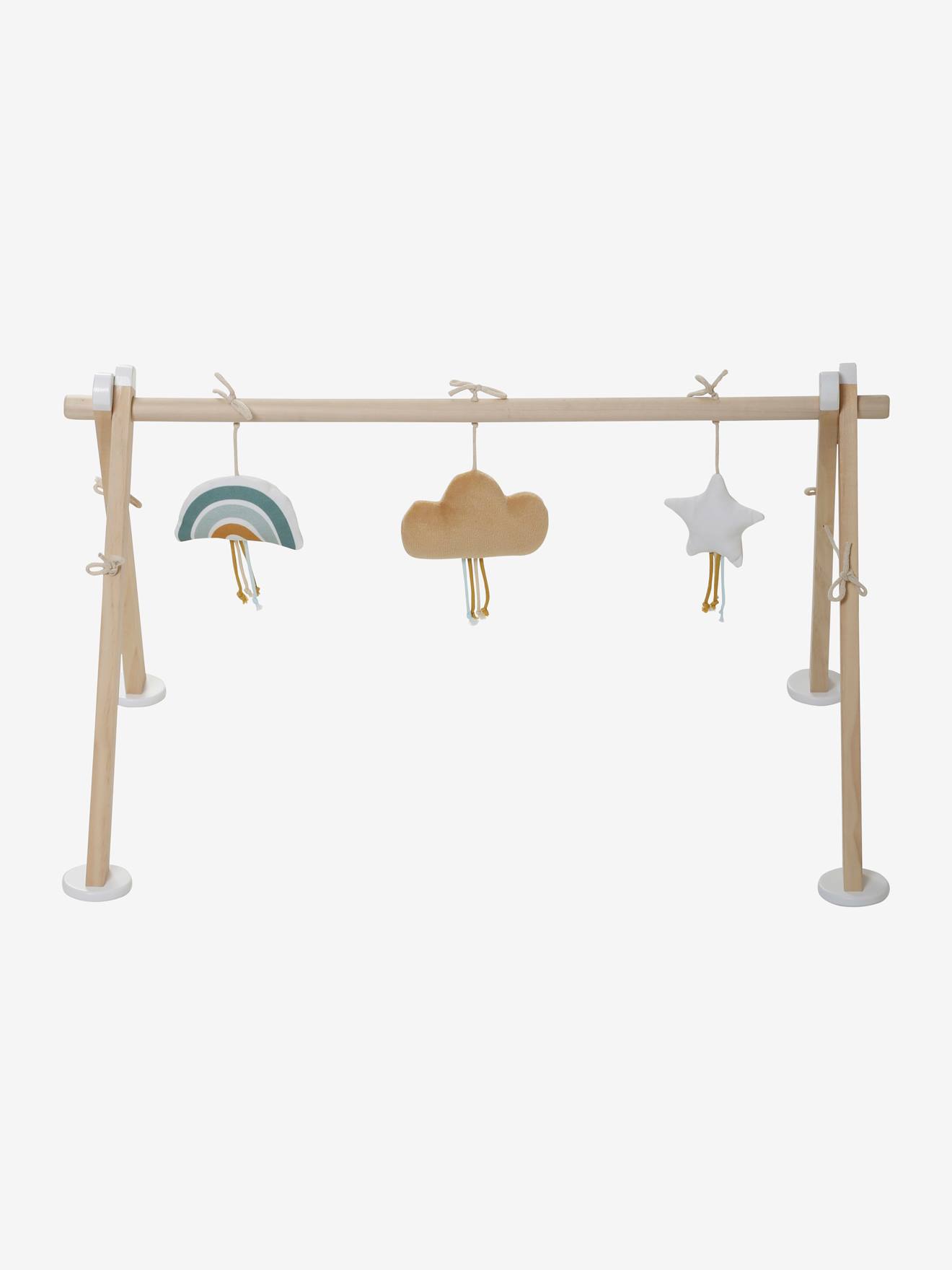 Arco de atividades em madeira lisa verde-médio com certificação FSC® e detalhes decorativos.