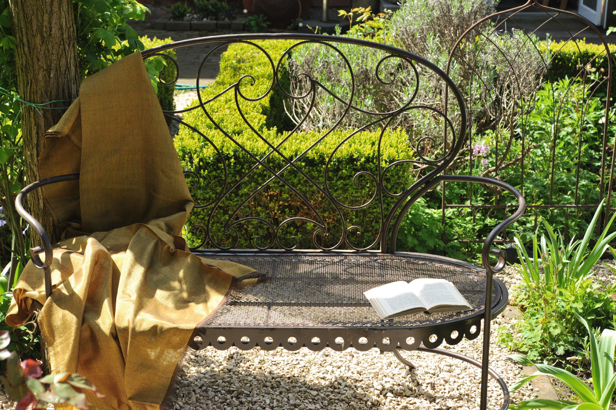 Gartenbank 'Marie' aus Metall, antik-braun, B 124 cm, H 100 cm, T 47 cm günstig bestellen
