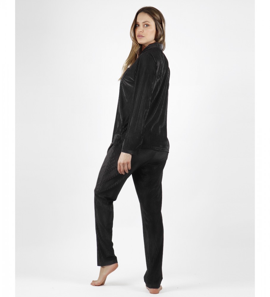 Pijama aberto Admas com listras clássicas e elegantes pretas.