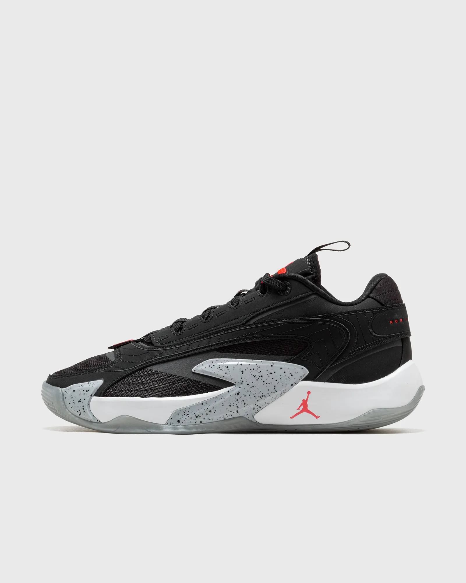 Jordan Luka 2 'Black Bright Crimson'