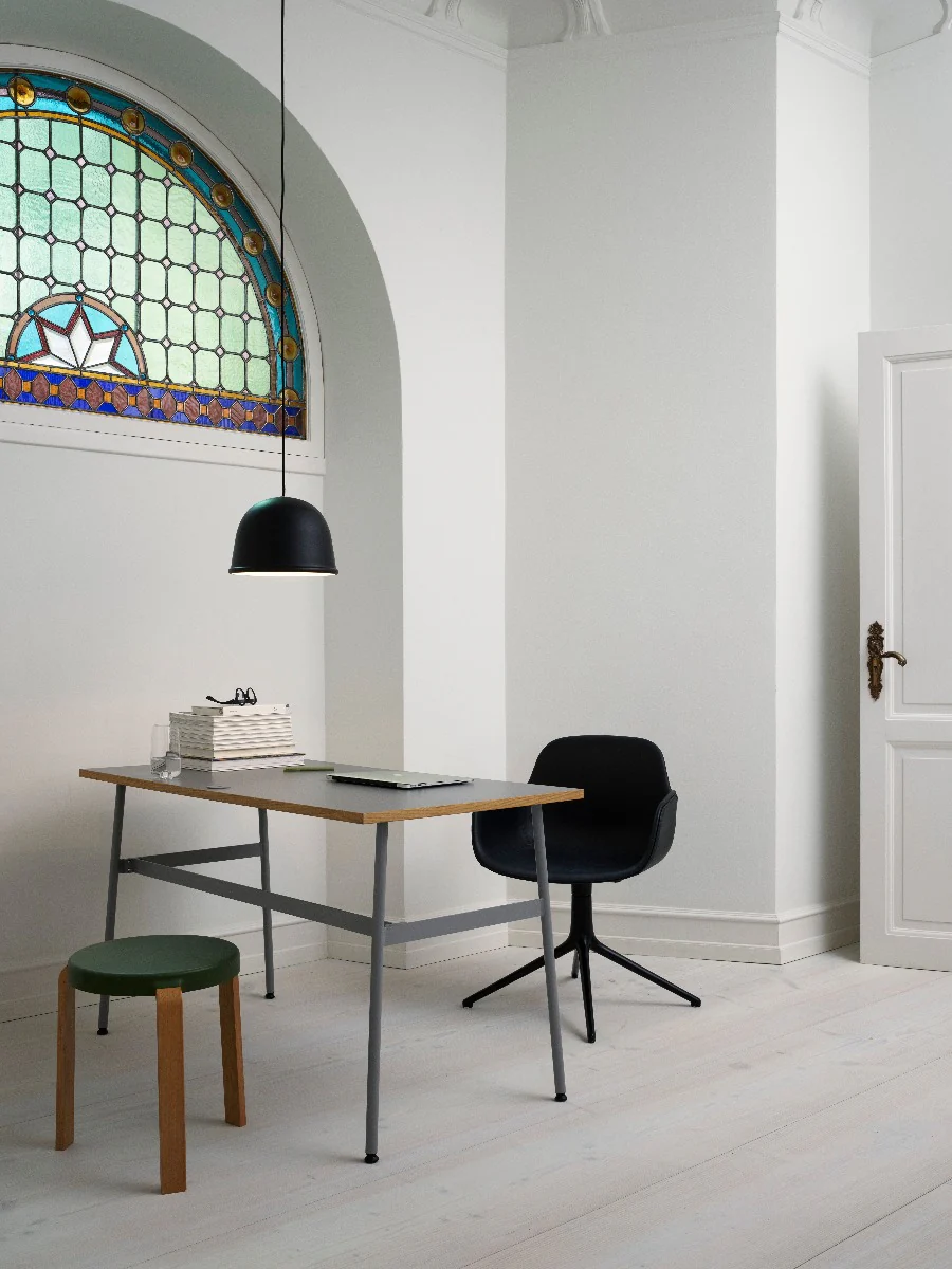 Normann Copenhagen  Local lampe, Sort - H: 19 x Ø: 28 cm