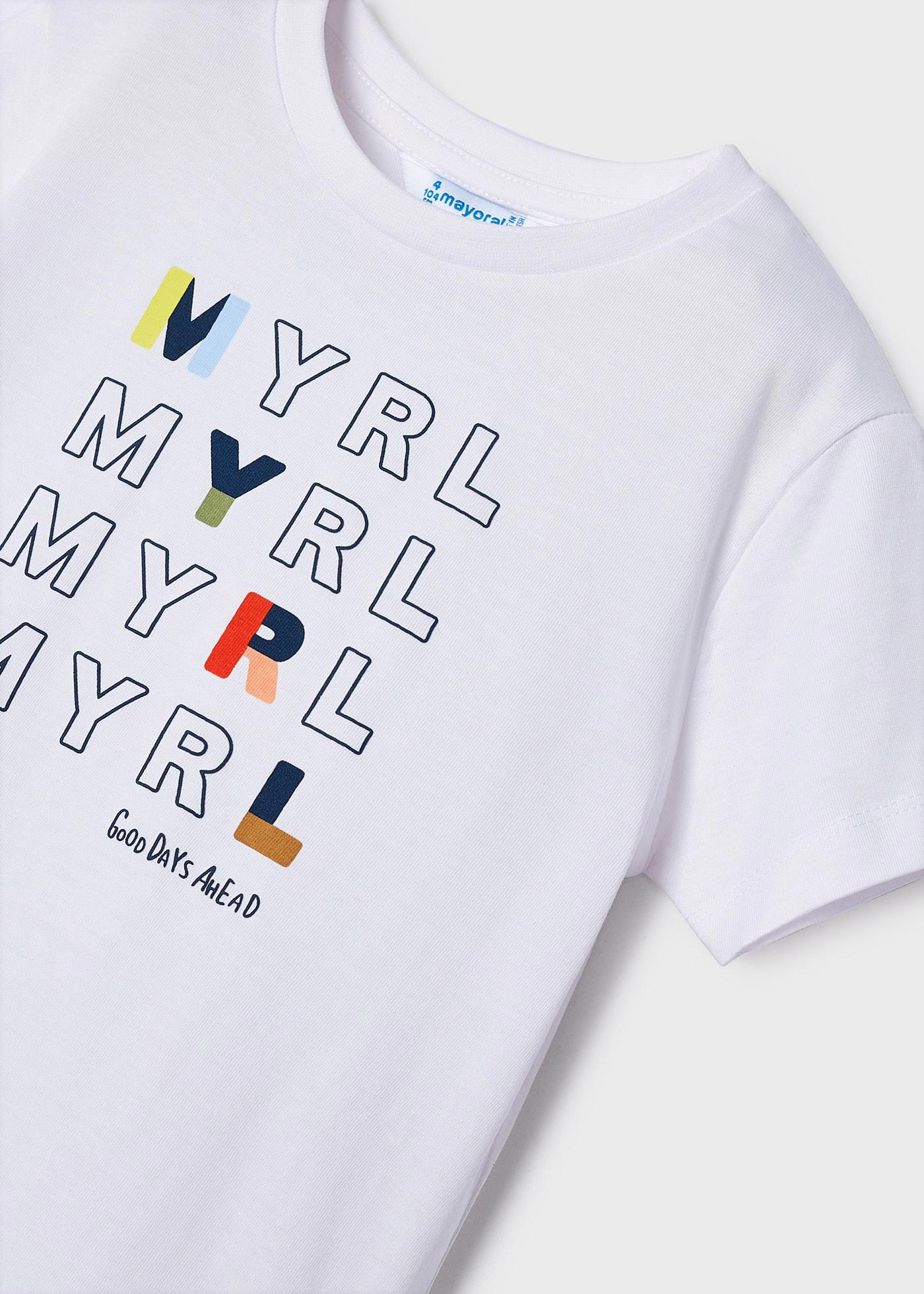 Camiseta básica de manga curta para meninos