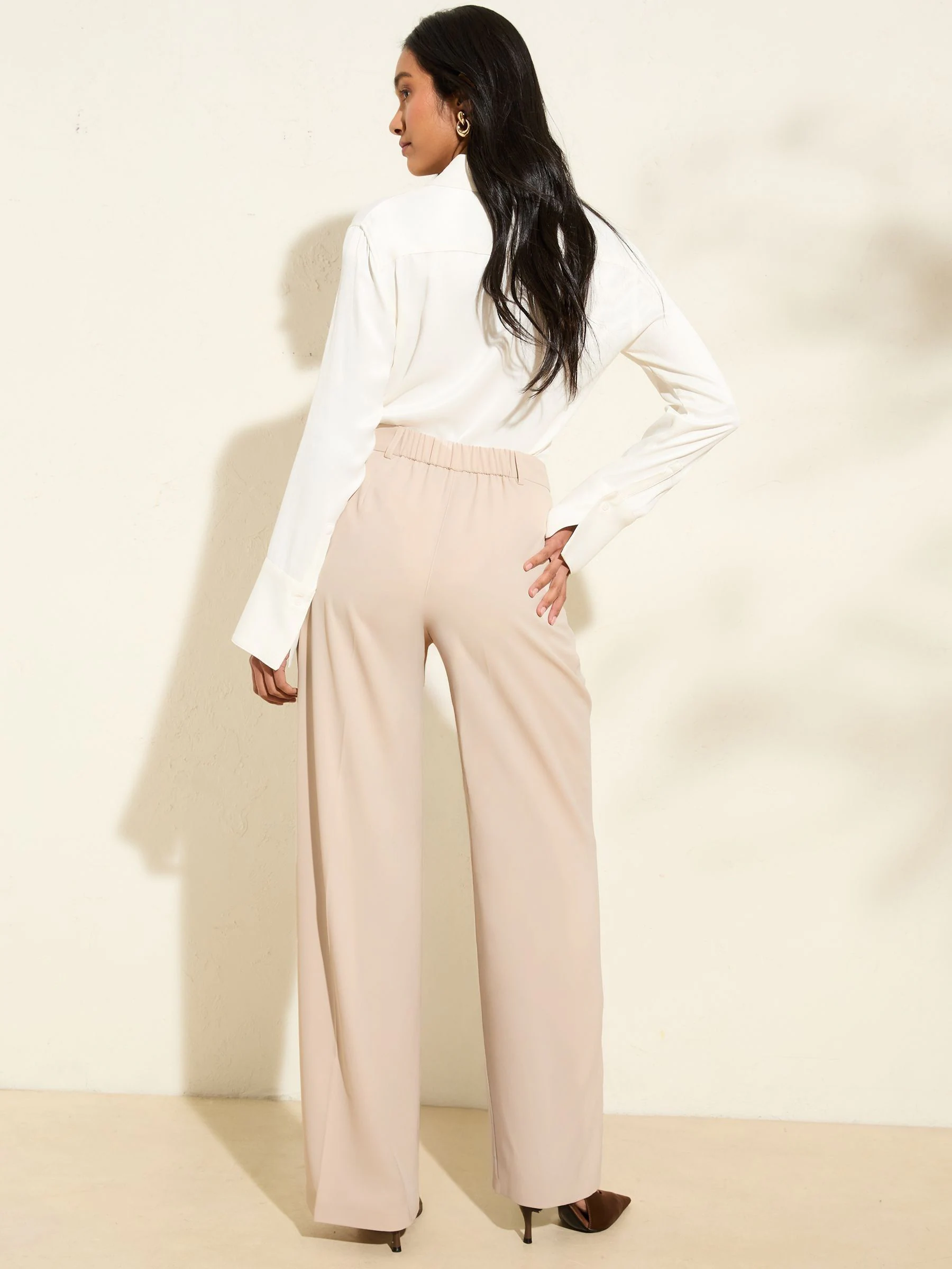 Neutraal - Friends Like These Premium broek met wijde pijpen en elastiek aan de achterkant