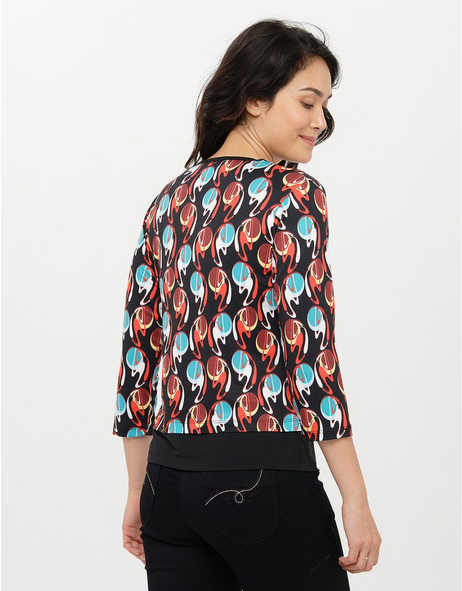 T-shirt noir à motifs