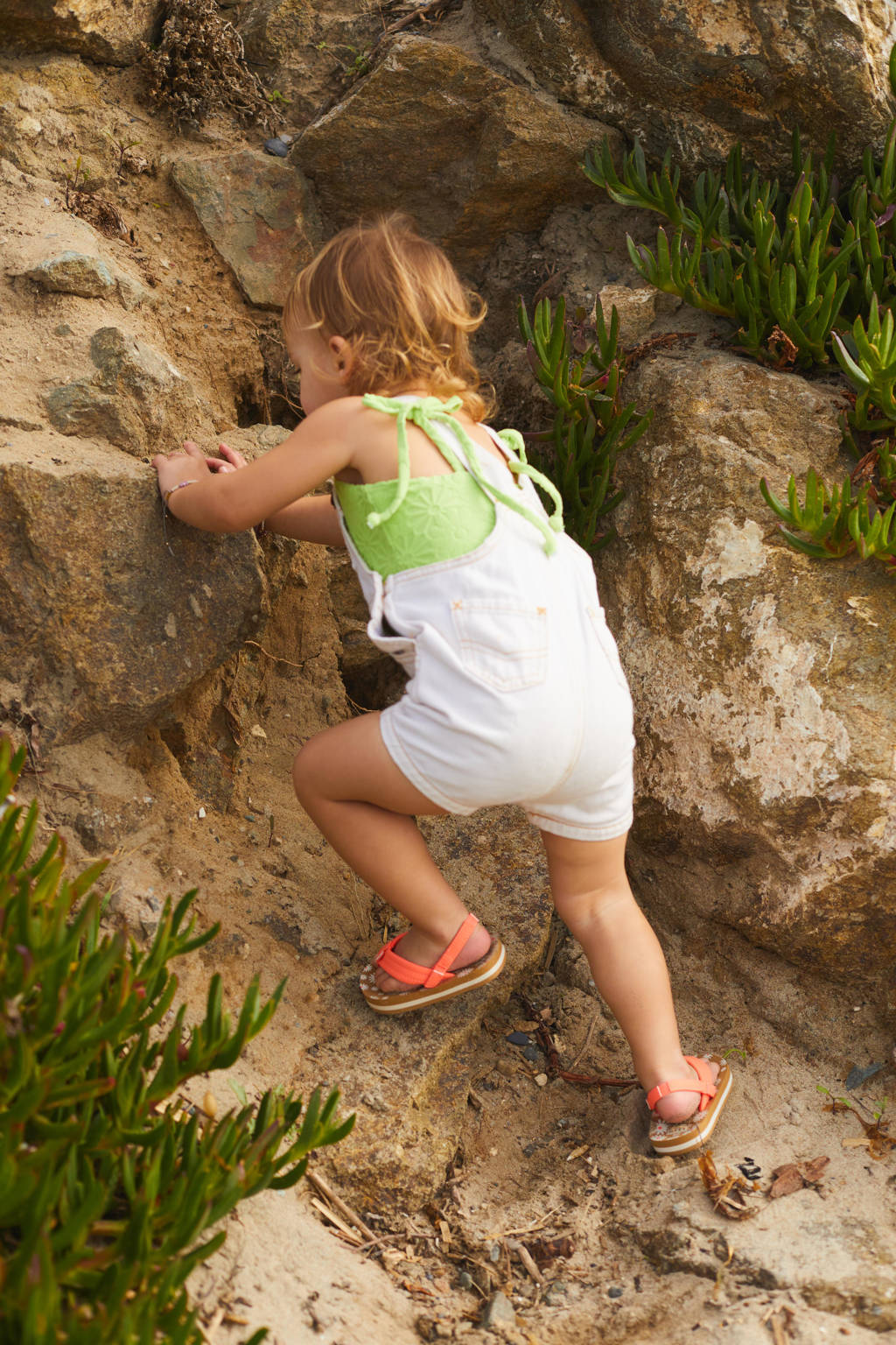 Reef Little Ahiteenslippers met hielbandje zalm