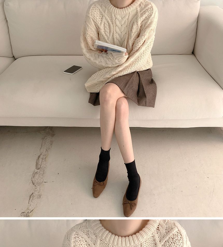 Leoom - Kabelgebreide trui / Mini A-lijn rok
