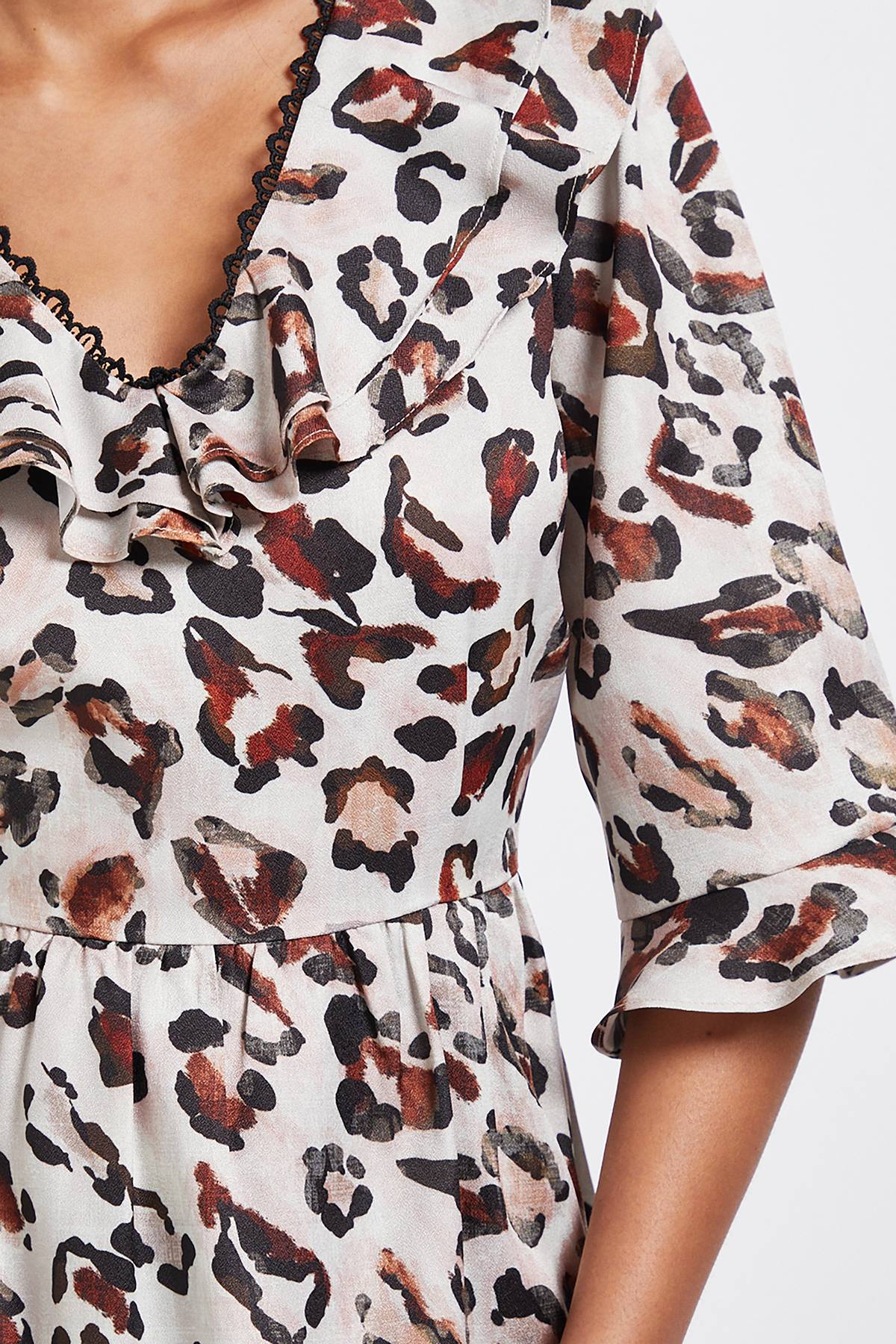 Wallis Robe Mi-Longue à Volants Imprimé Léopard Petite Taille