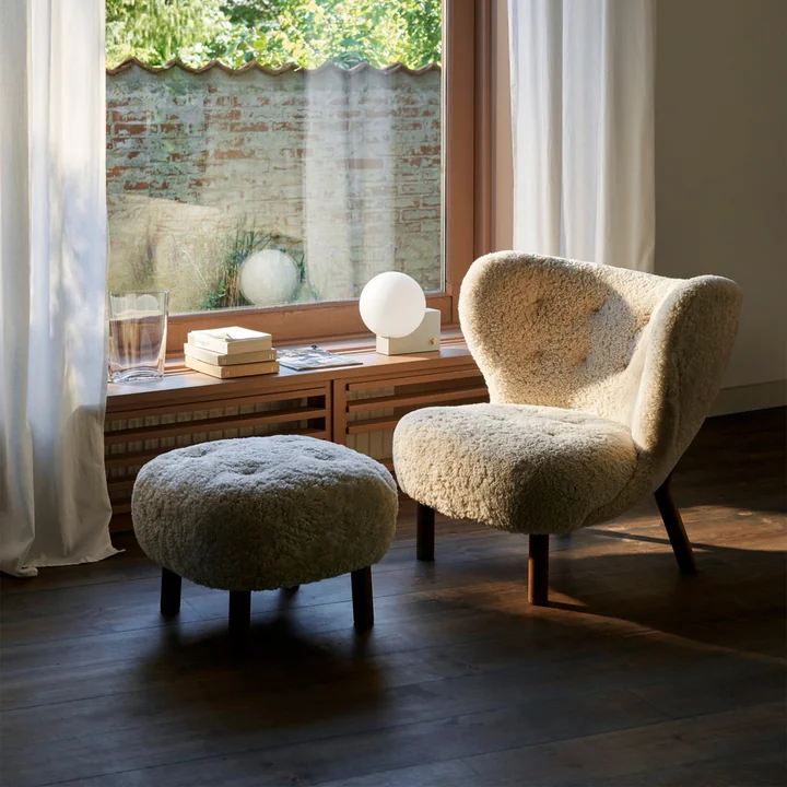 &Tradition - Little Petra VB1 Lounge Chair, Eiche geölt / Schaffell Moonlight