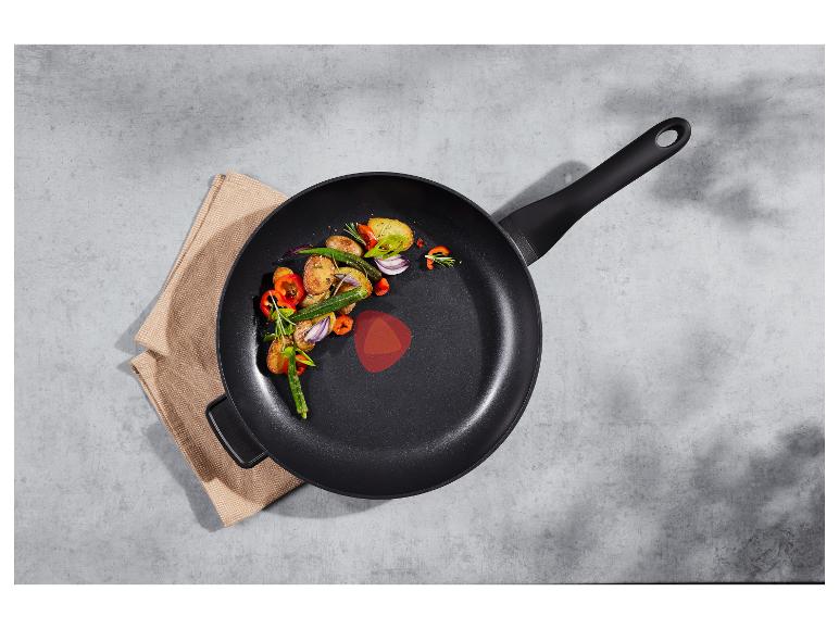 Pan 32 cm