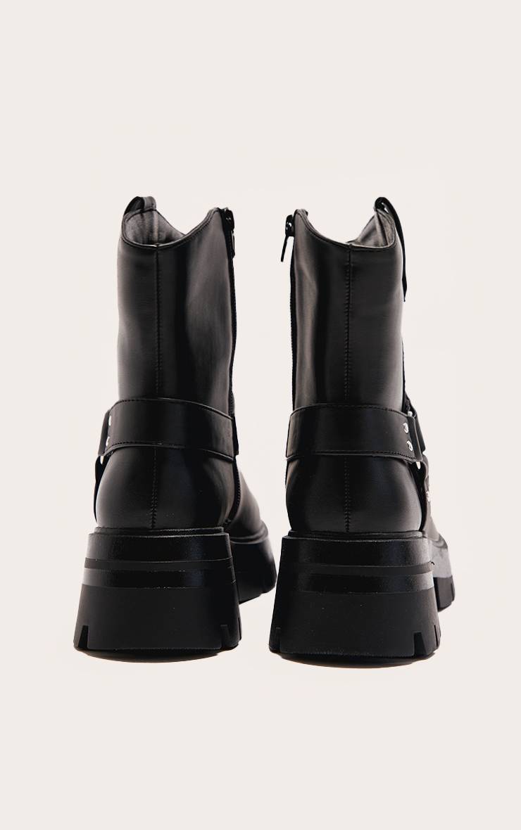 Noir Bottines À Semelle Crantée Avec Détails Boucle Et Anneau - Coupe Large