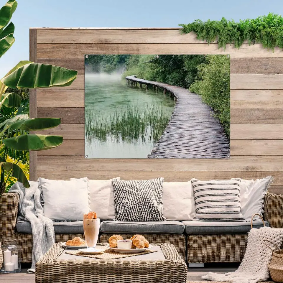 Tuinposter Steiger aan de rand van het meer - 100x140cm - Groen