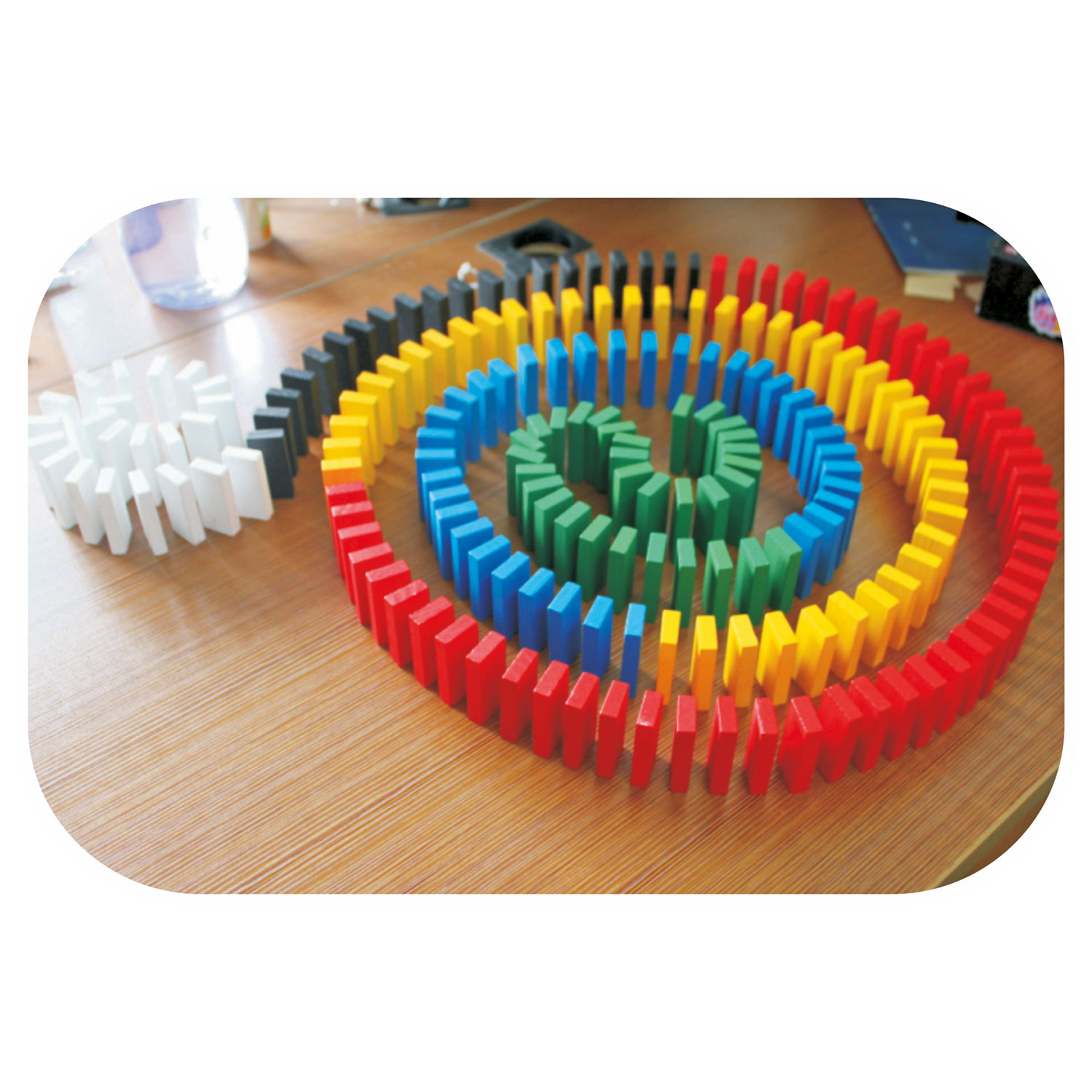 Small Foot-Houten Domino Rally, 560dlg