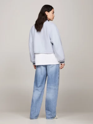 Jaqueta bomber cropped acolchoada estilo universitário