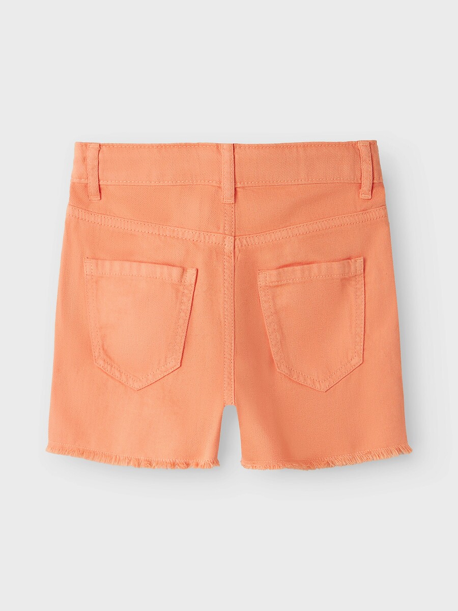DÊ UM NOME A ELE<br>Short em sarja
