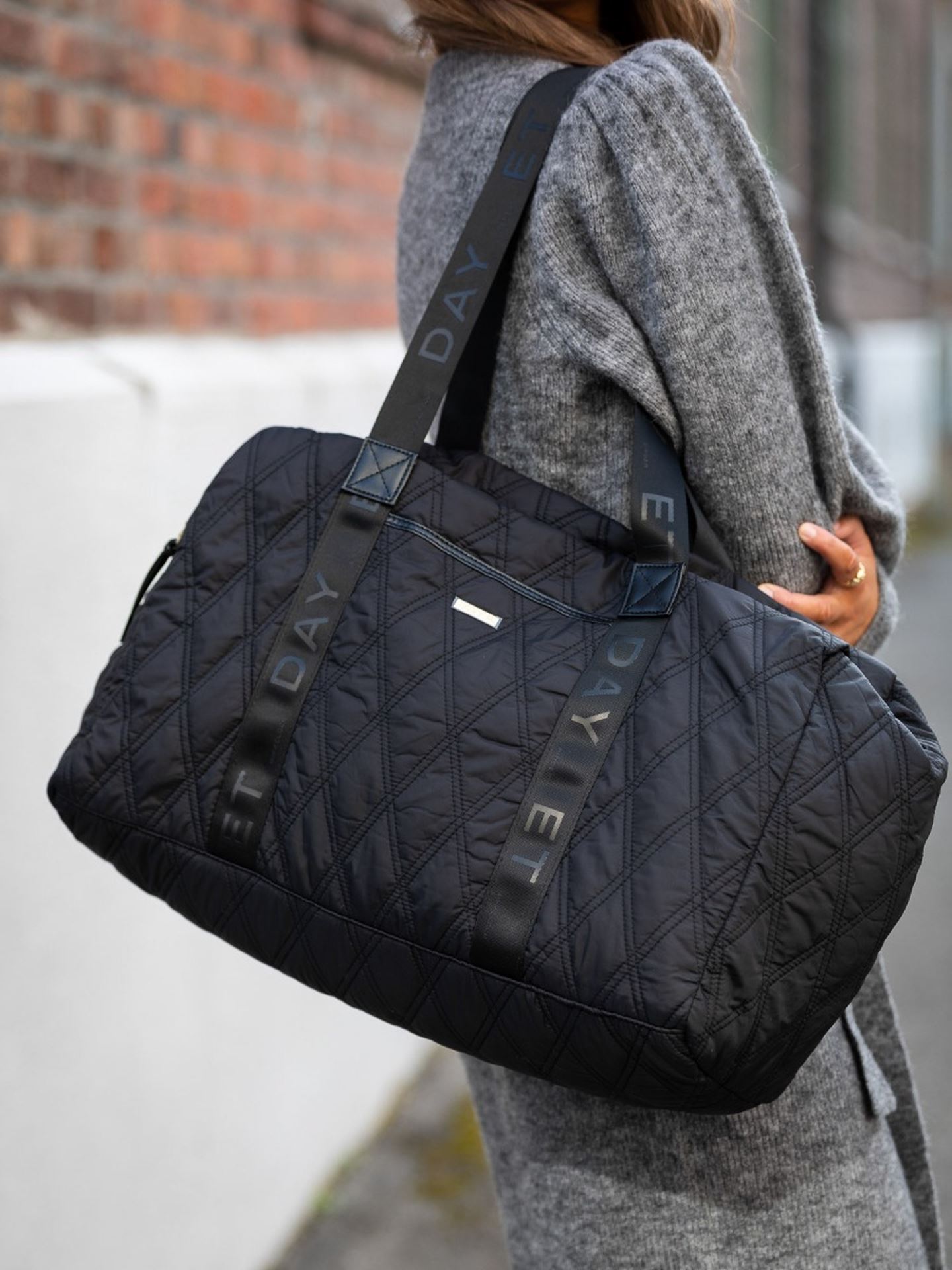 Gweneth Q Diamond Sporty