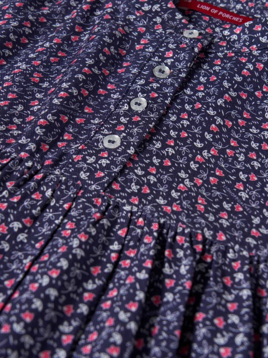 Vestido de manga comprida com padrão floral