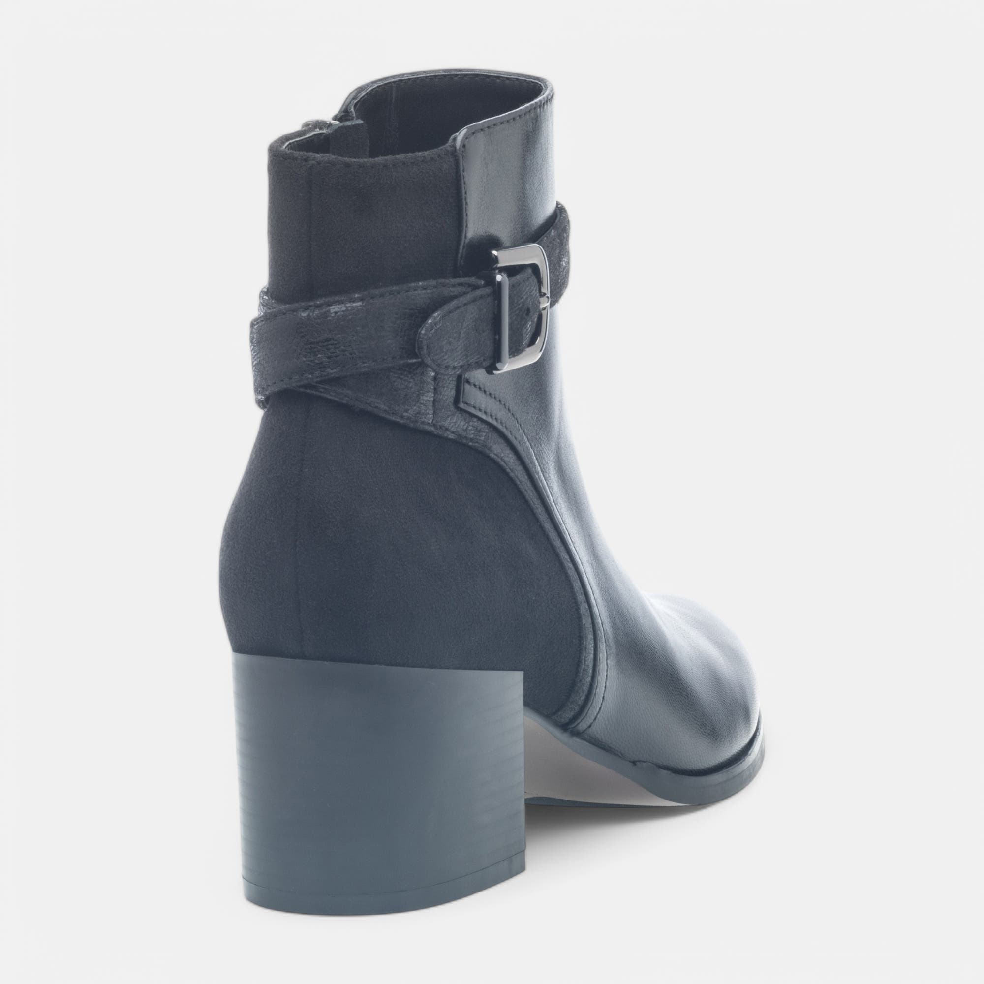 Bottines Femme en cuir noir