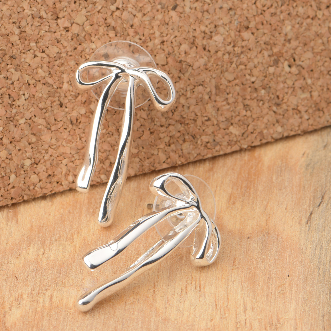 Gina Damen Ohrstecker in Schleifen-Form silber