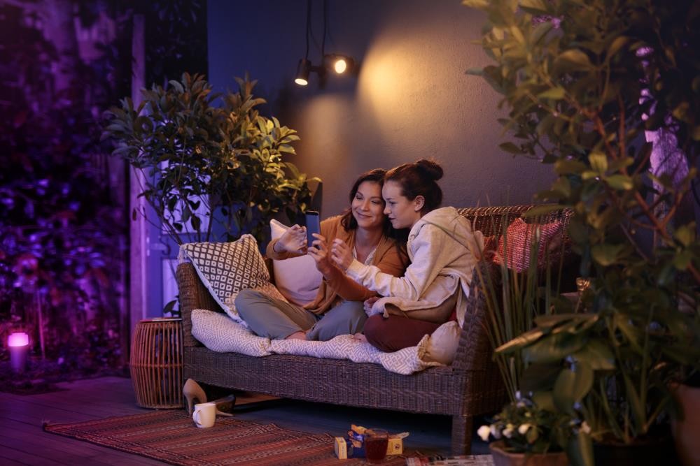 Philips Hue -Calla Outdoor Pedestal Extension - White & Color Ambiance