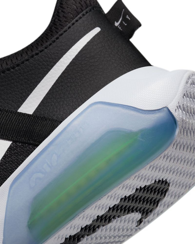 Chaussures de basket Nike Crossover Noir & Blanc pour enfant