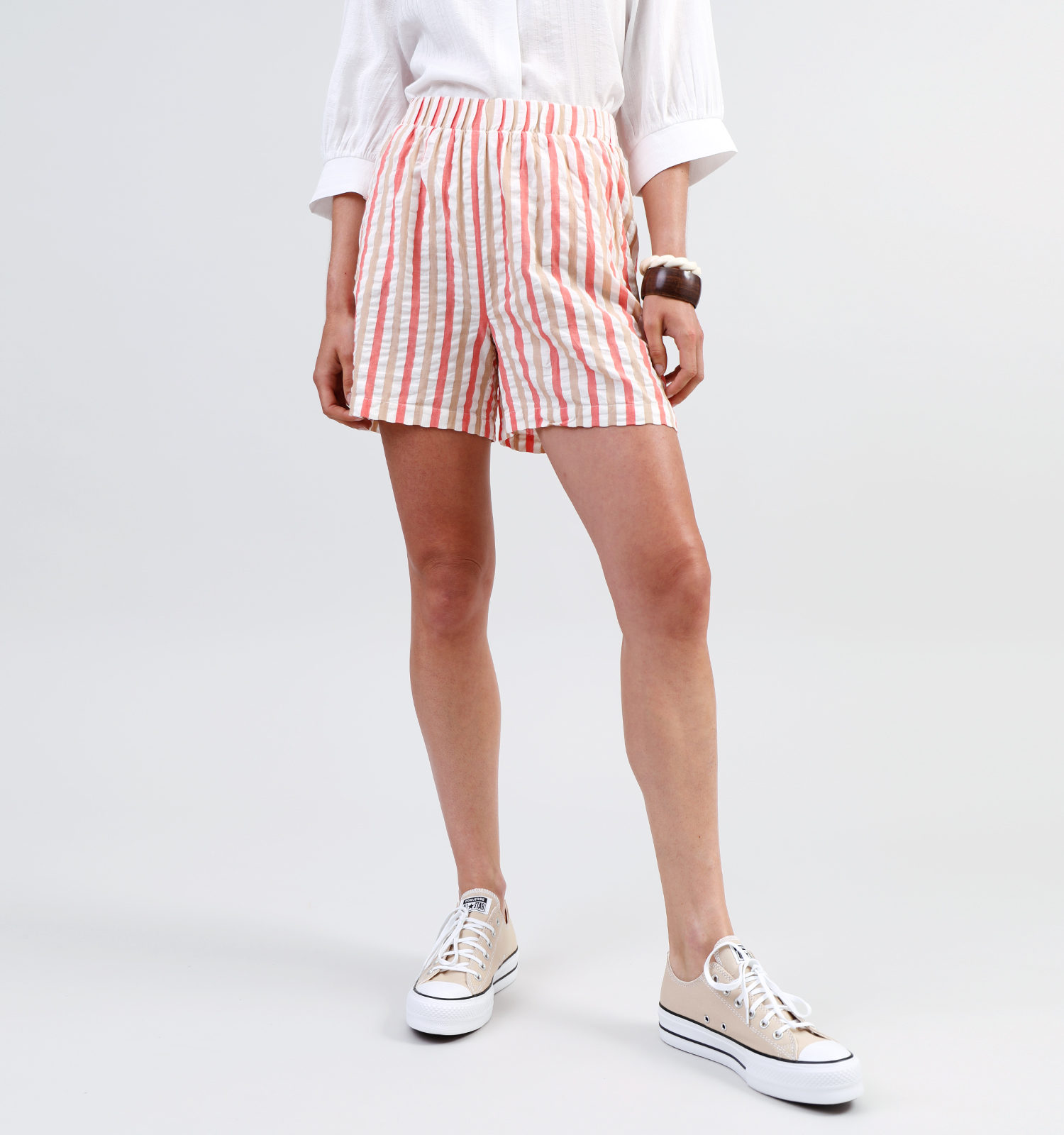 Short beige