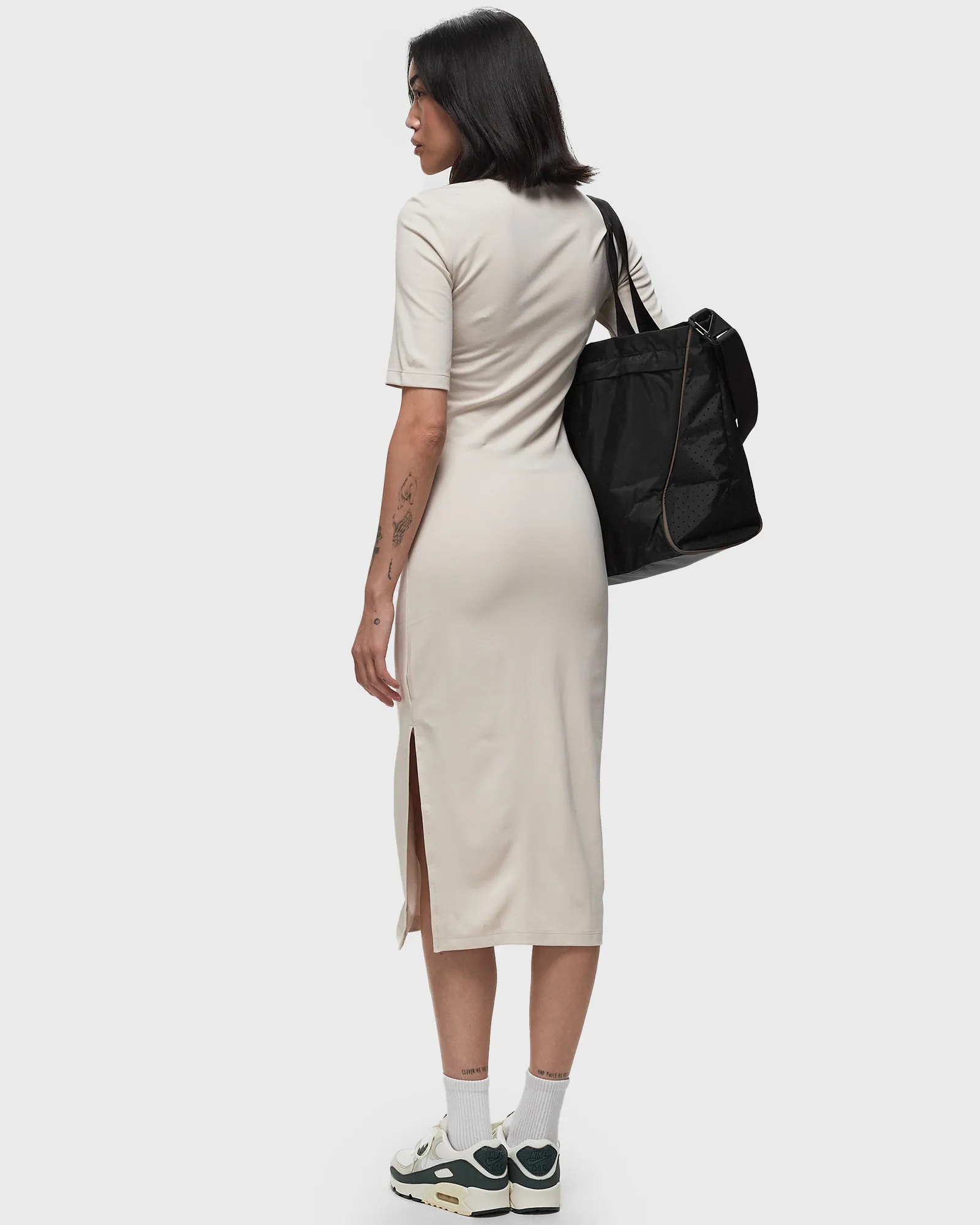 Nike WMNS Nike Sportswear Essential Tight Midi Dress