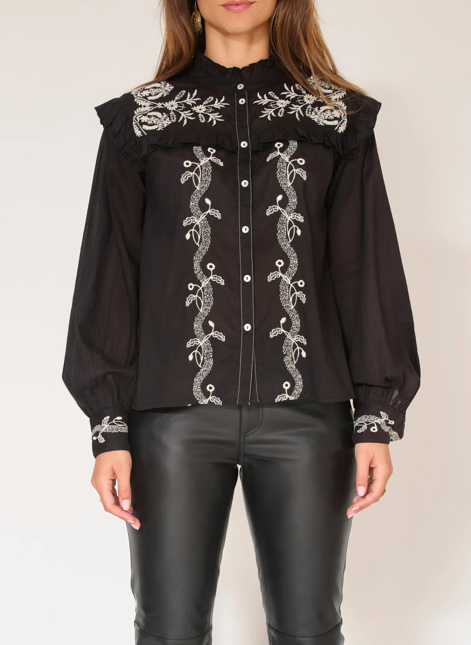 HOWDY - Chemise droite brodée en coton | Noir