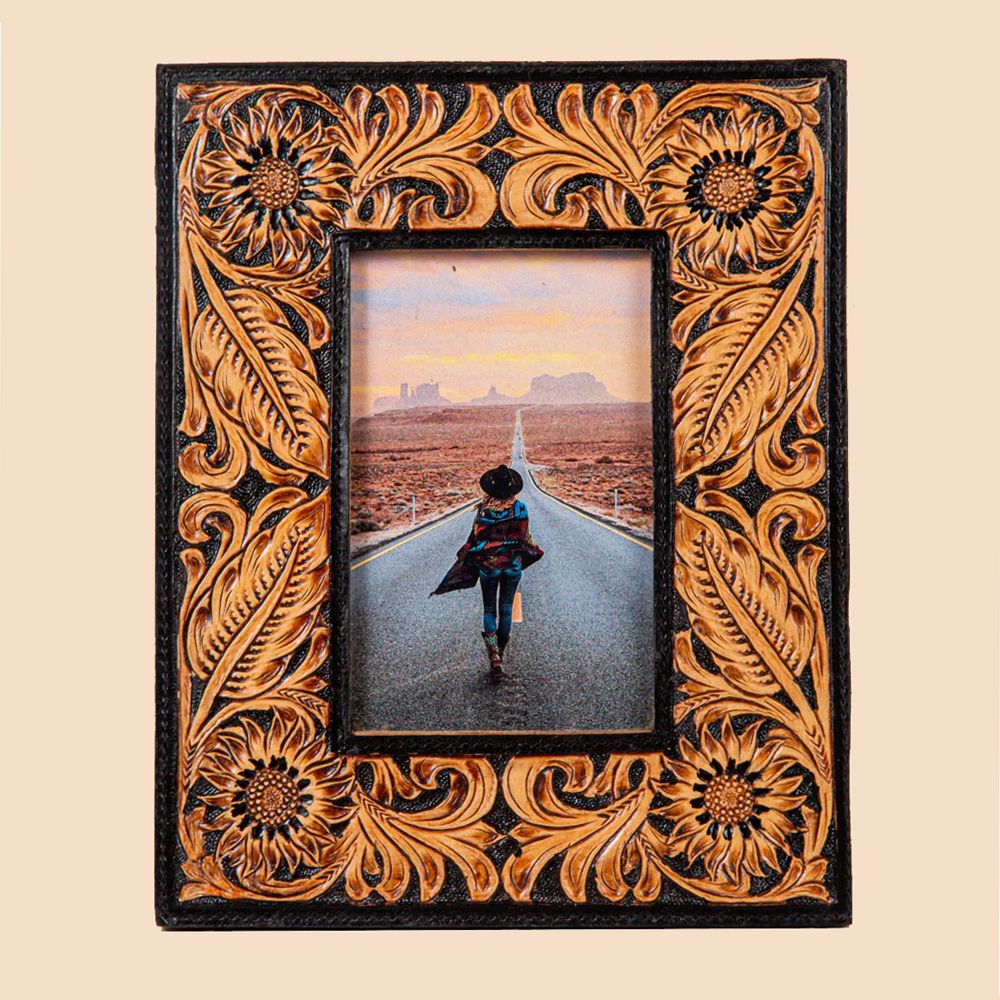 Myra Bag Photo Frame Wyburn Canyon