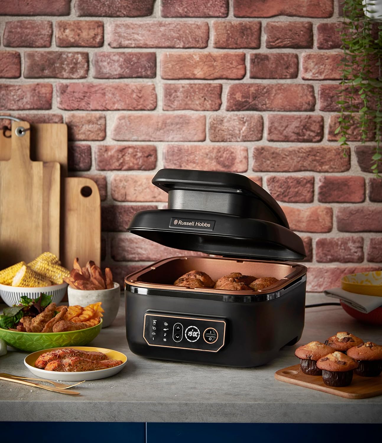 Russell Hobbs Heißluftfritteuse XL 5,5 l [Air Fryer/Grill/Multikocher] Rapid Air (spülmaschinenfest, Ober-&Unterhitze, kein Schütteln mehr, Slow Cooker, Backen, TK Pizza Ø 30cm) SatisFry 26520-56