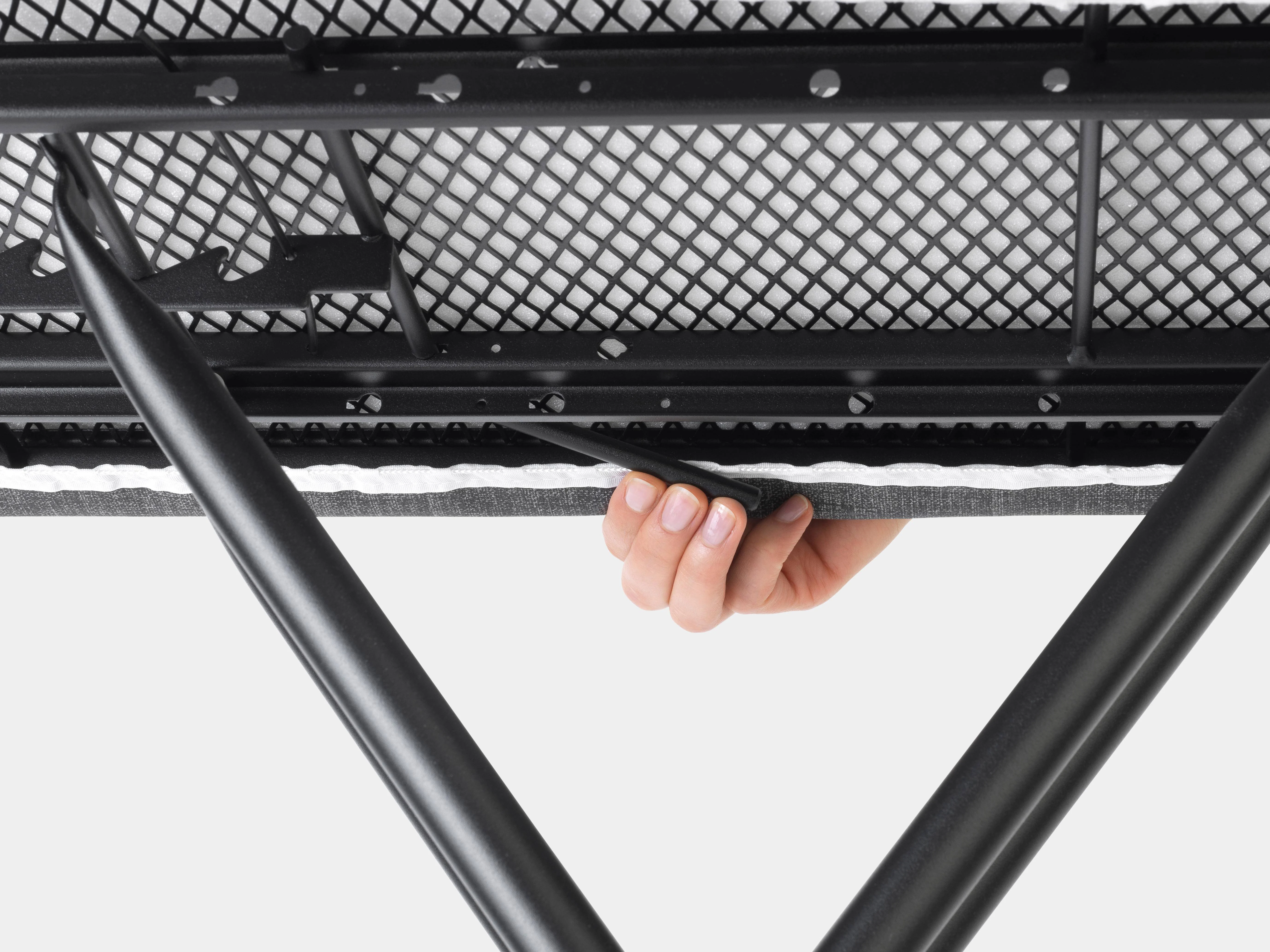 Brabantia C strijkplank met stoomunithouder (124 x 45 cm)