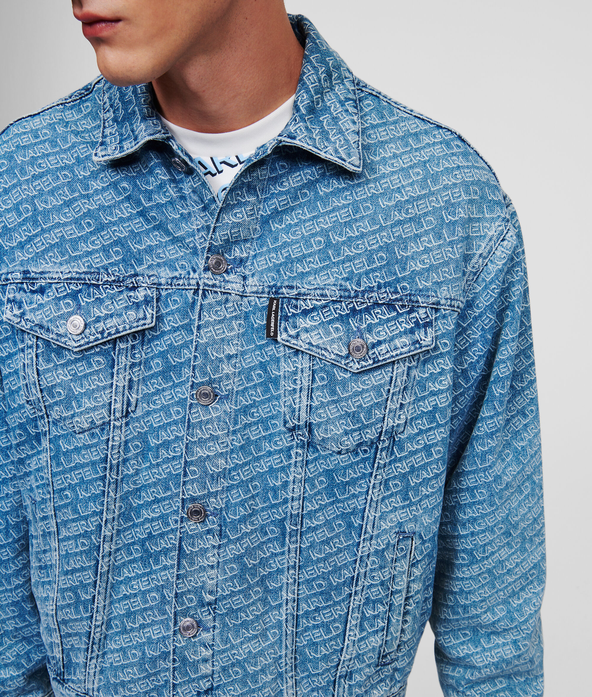 VESTE EN JEAN AVEC LOGO KARL EN DIAGONALE