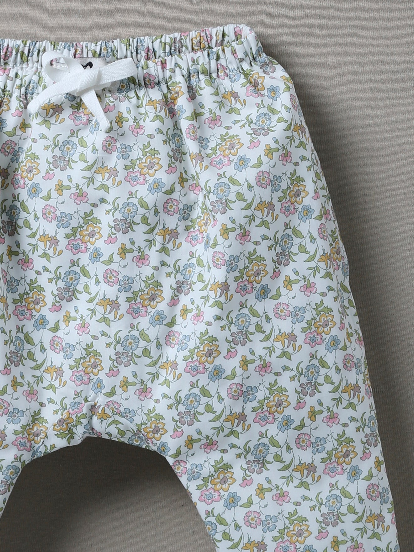 Sarouel ouatiné Bébé en tissu Liberty