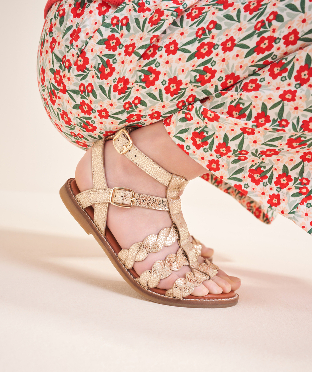 sandales en cuir fille avec torsades couleur dorée