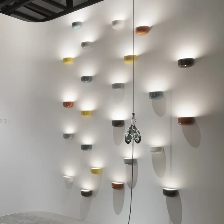 Flos - Bellhop Wall Up LED Wandleuchte, backstein