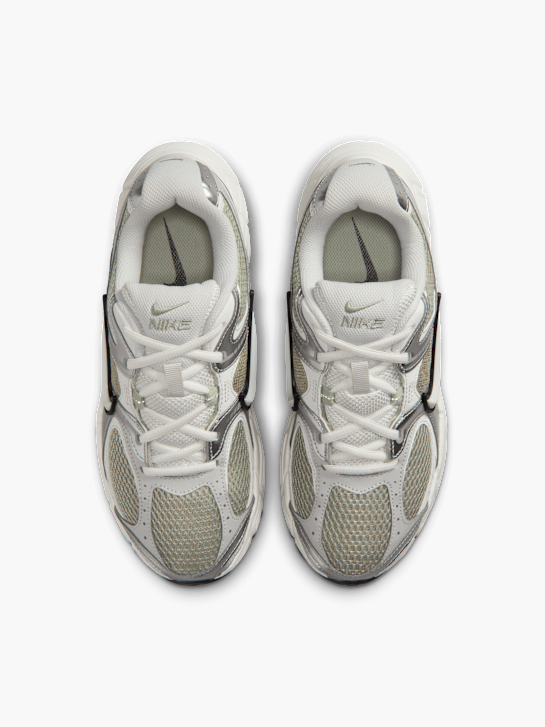 Nike V5 RNR Sneaker