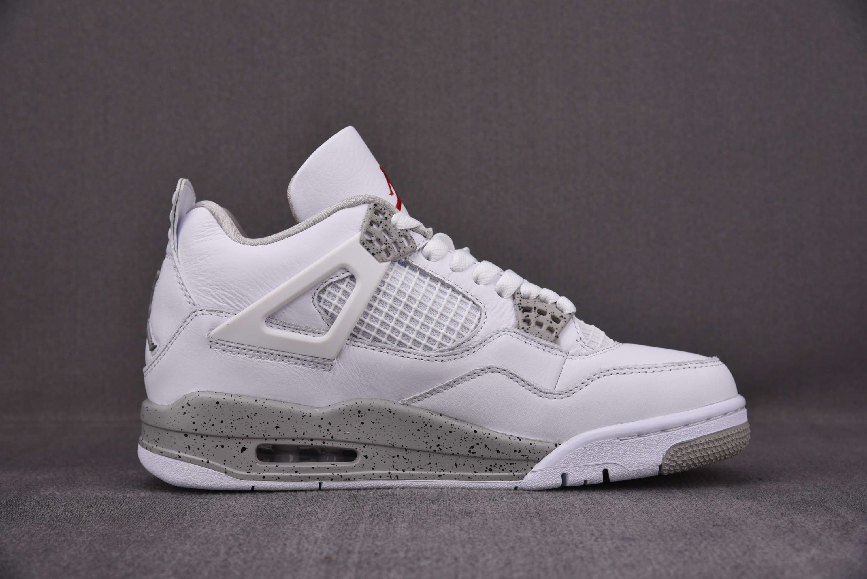Air Jordan 4 Tech Grey / Oreo White