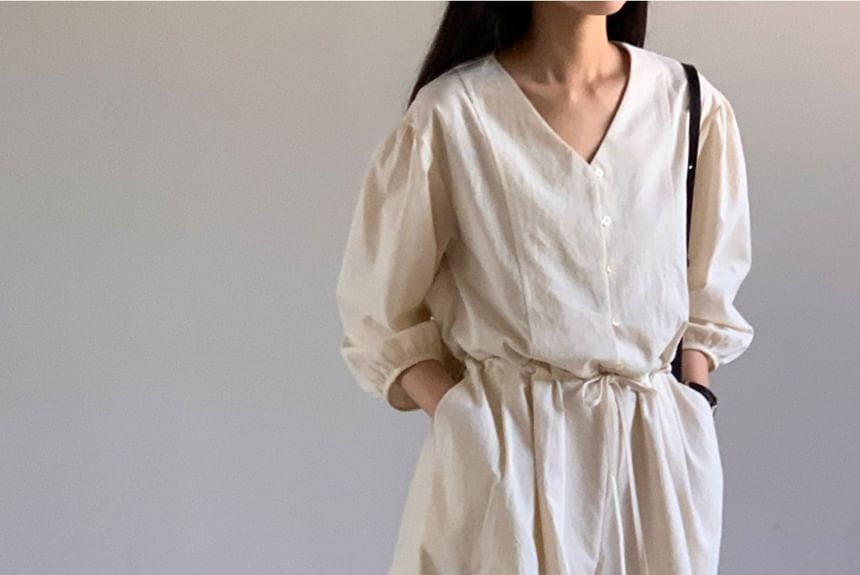 SeoulPop - 3/4-mouw V-hals effen playsuit
