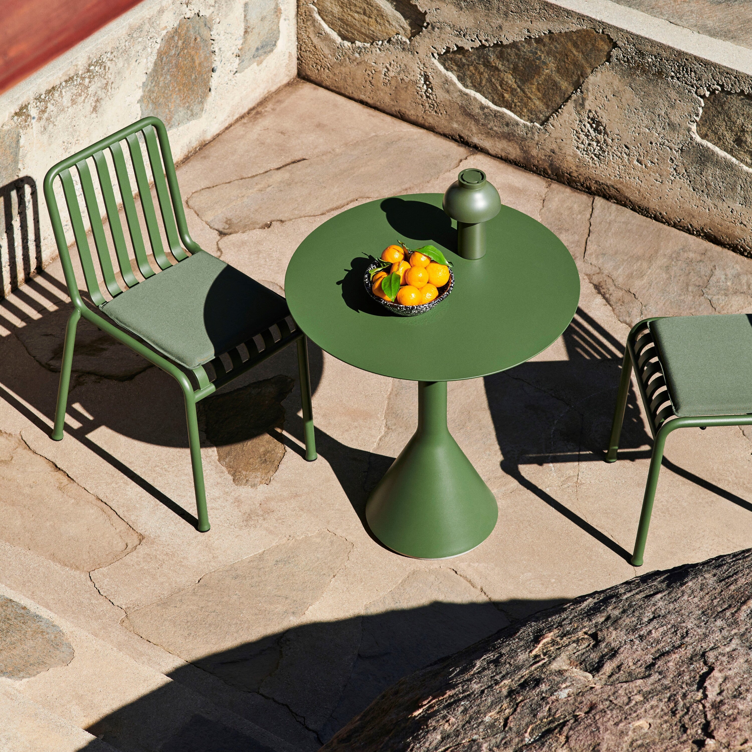 HAY Palissade Cone Tafel Ã 90 cm - Olijfgroen