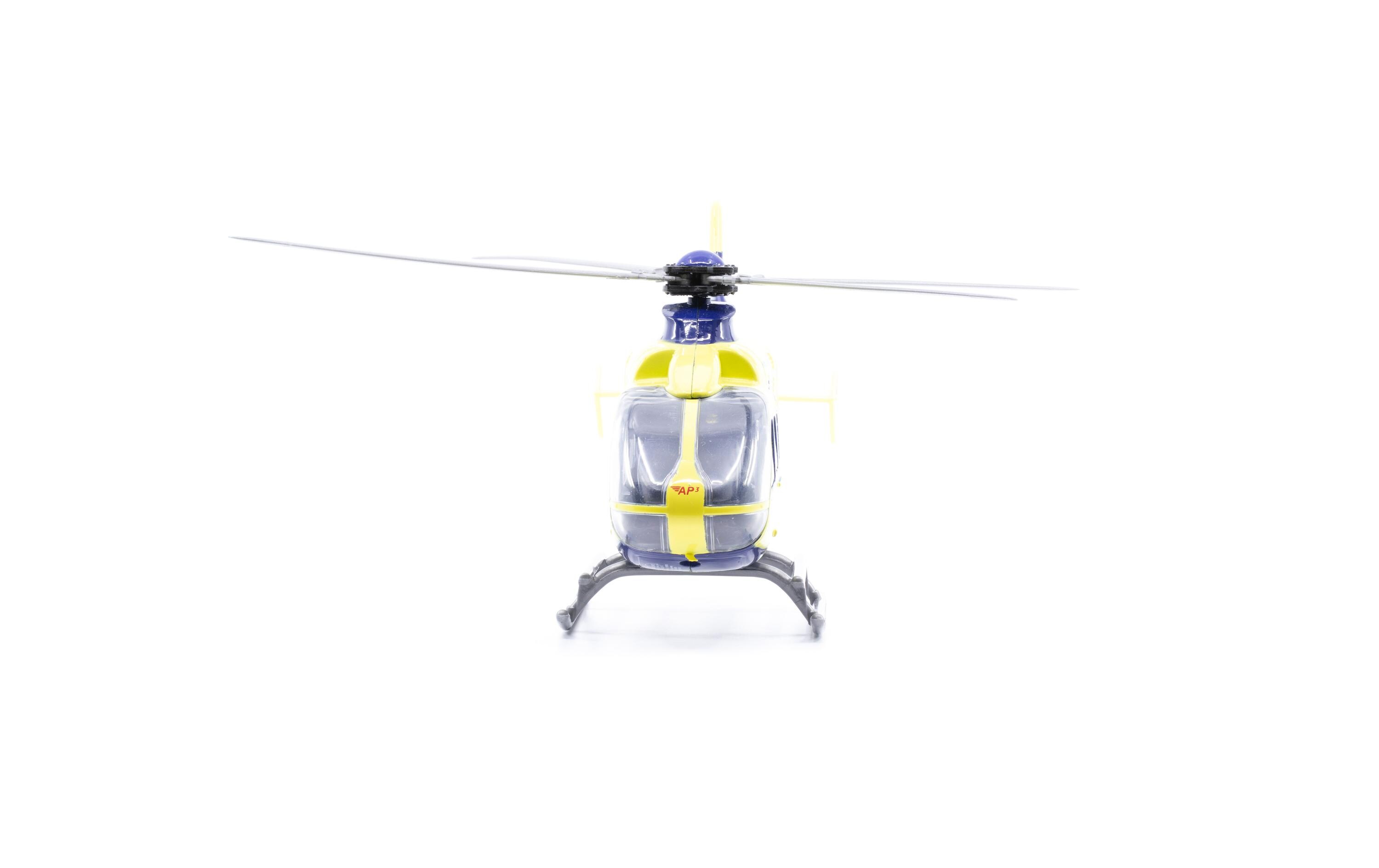 Toy EC-135 Alpine Air Ambulance Heli 1:55Midi Modellbausatz EC-135
