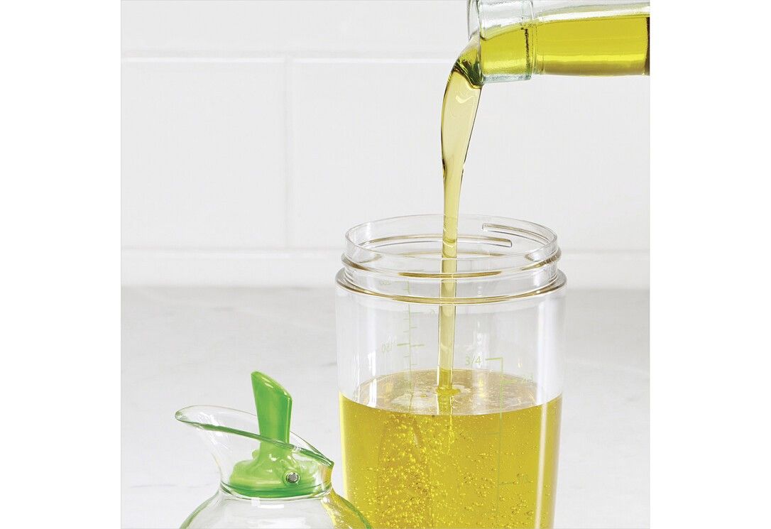 OXO Shaker