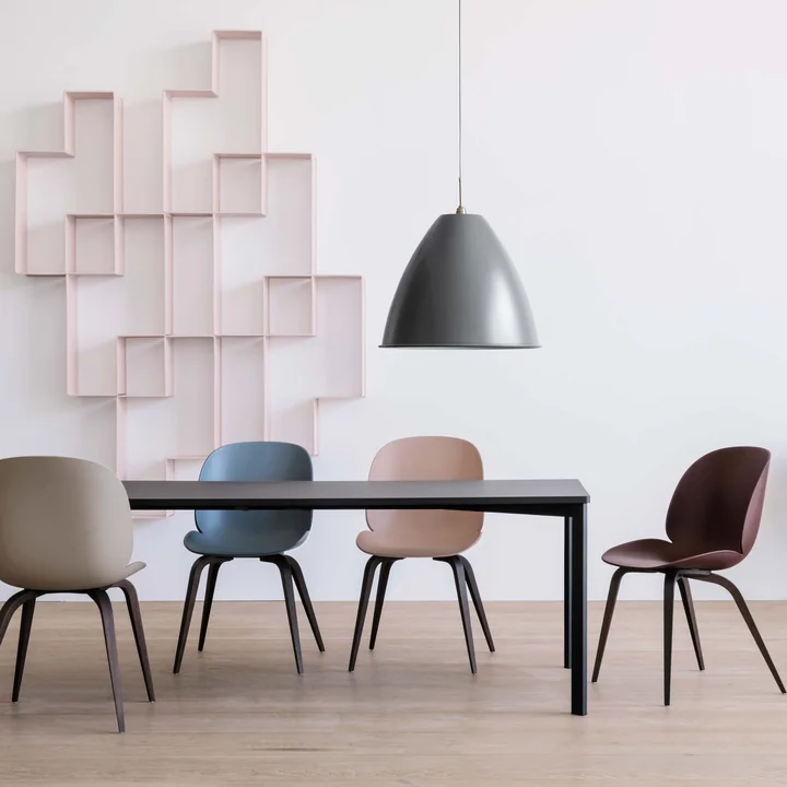 Gubi - Beetle Dining Chair, Wood Base, Eiche / new beige