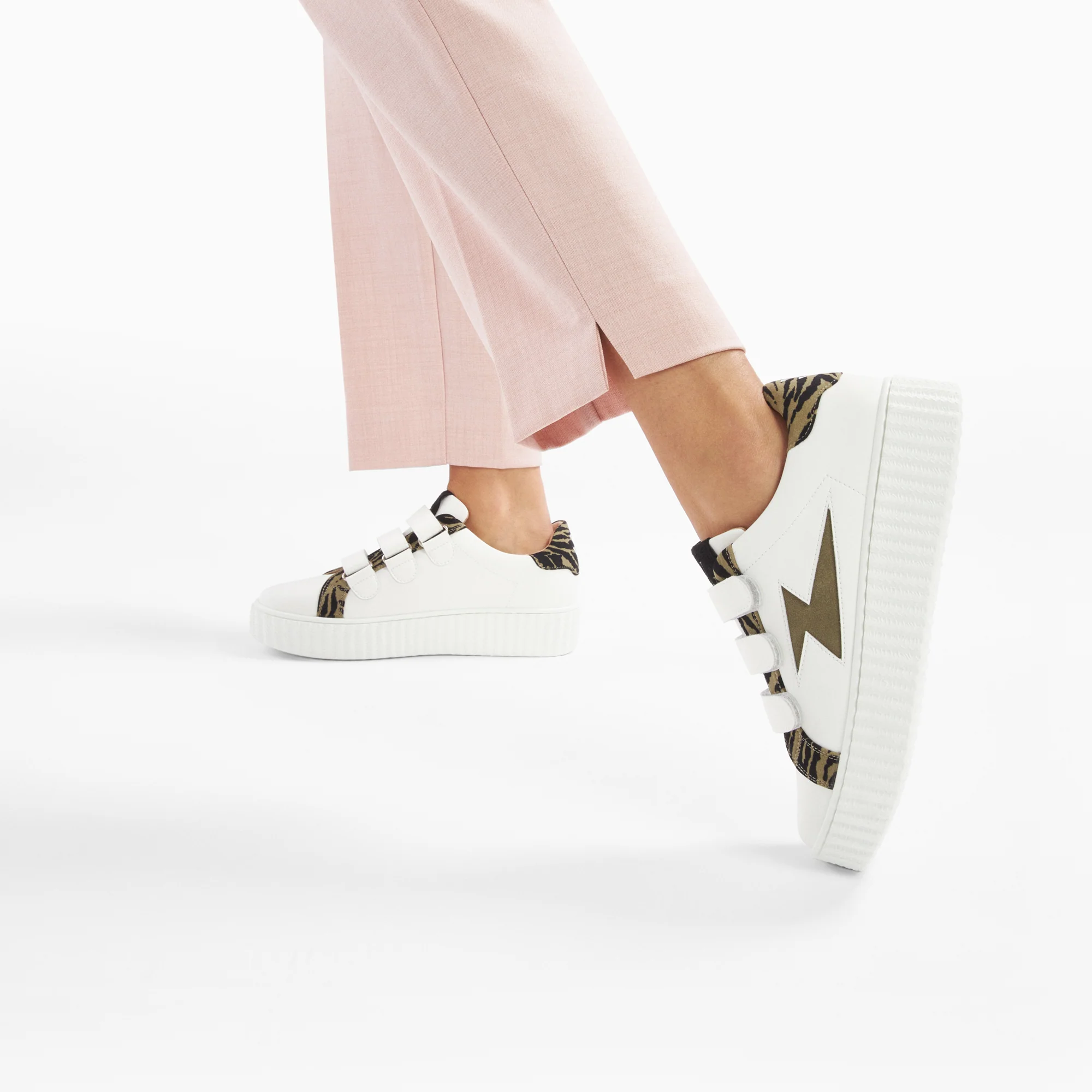 Sneakers-Baskets éclair Ingrid blanc et kaki imprimé zèbre à scratchs