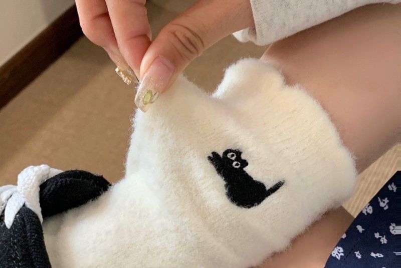 Auroriola - Cat Fuzzy Crew Sokken