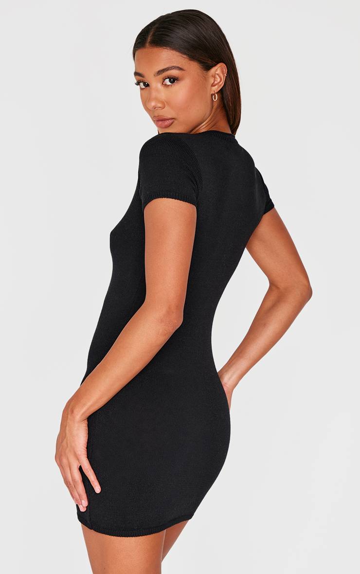 Noir Robe Mini En Maille Douce Boutonnée Sur Le Devant