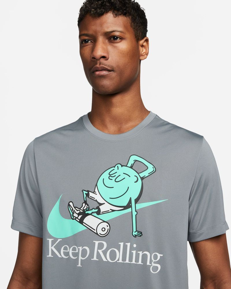 T-shirt de training Nike Dri-FIT Gris pour homme